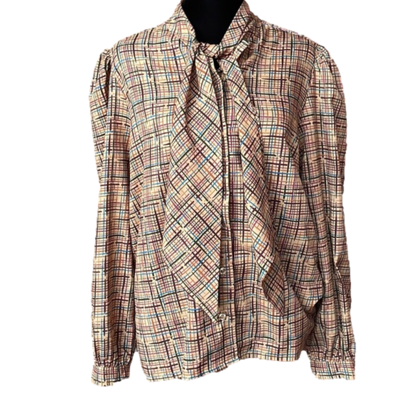 EUC Vintage HALSTON III polyester blouse. Button down with tie at neck. Size 10 - Picture 1 of 10